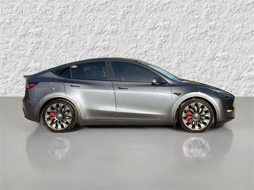 2023 Tesla Model Y Performance Dual Motor All-Wheel Drive