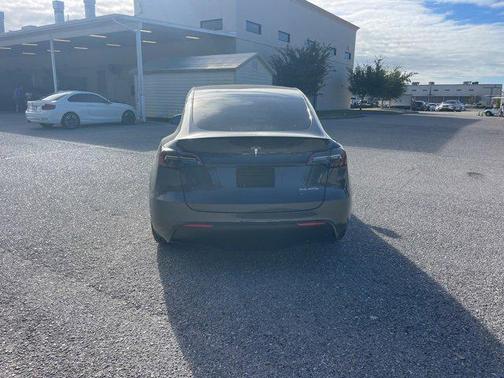 2023 Tesla Model Y Performance Dual Motor All-Wheel Drive