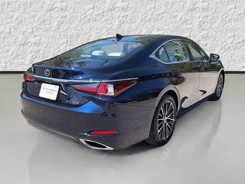 2025 Lexus ES 350 Base