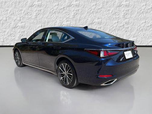 2025 Lexus ES 350 Base