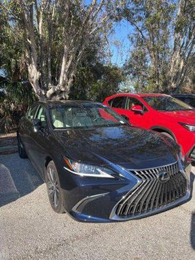 2025 Lexus ES 350 Base