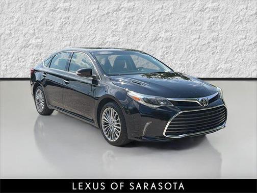 Midnight Black Metallic 2016 Toyota Avalon Limited