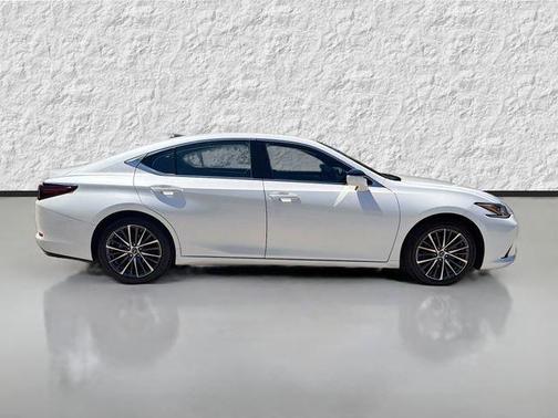 White Pearl 2023 Lexus ES 350 Base