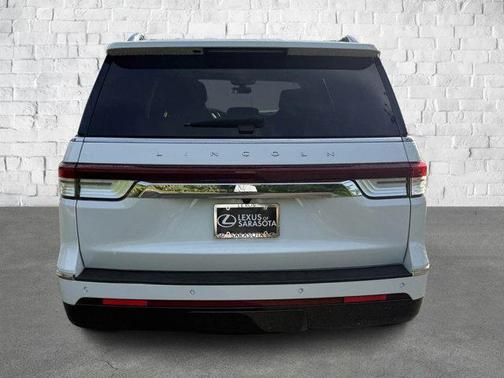 2024 Lincoln Navigator Reserve