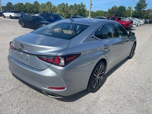 Iridium 2023 Lexus ES 350 Base