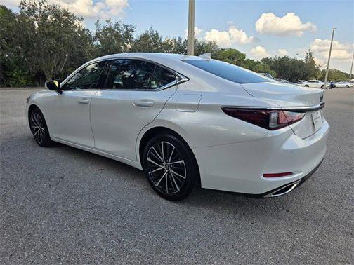 2025 Lexus ES 350 Base