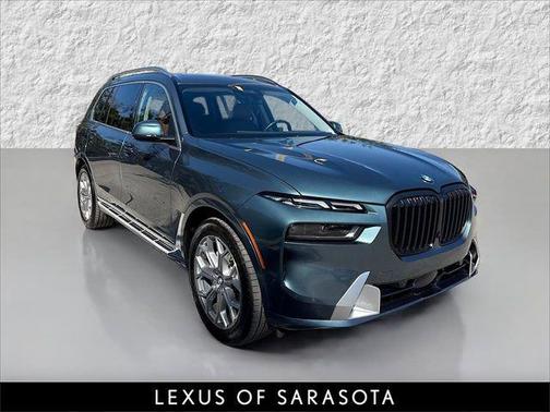 2025 BMW X7 xDrive40i