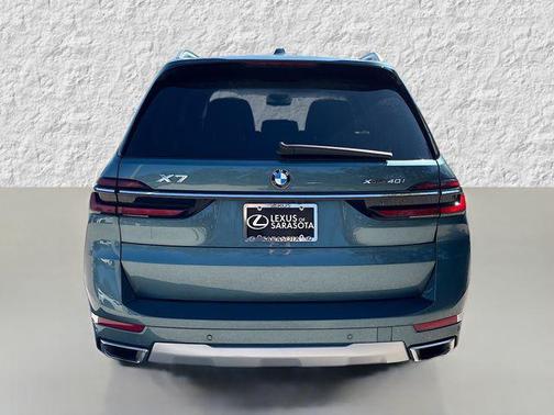 2025 BMW X7 xDrive40i