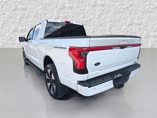 2022 Ford F-150 Lightning Platinum