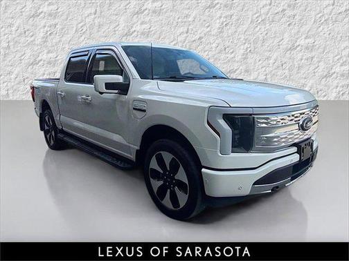 2022 Ford F-150 Lightning Platinum