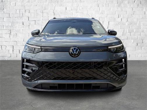2025 Volkswagen Tiguan 2.0T SE R-Line Black 4MOTION