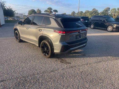 2025 Volkswagen Tiguan 2.0T SE R-Line Black 4MOTION