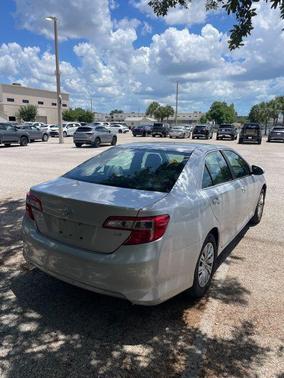 Classic Silver Metallic 2014 Toyota Camry LE
