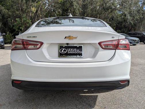 2022 Chevrolet Malibu FWD LT