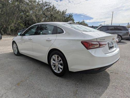 2022 Chevrolet Malibu FWD LT