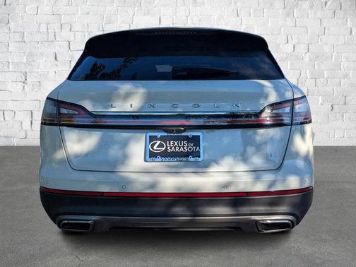 2020 Lincoln Nautilus Reserve