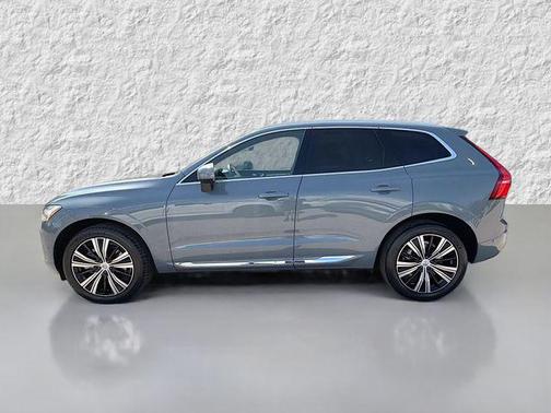 2022 Volvo XC60 B6 Inscription