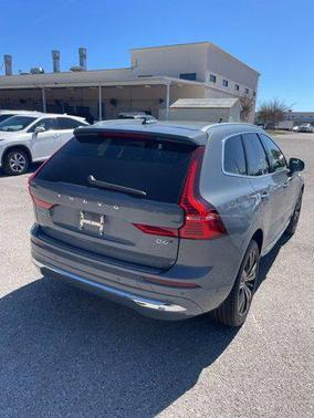 2022 Volvo XC60 B6 Inscription