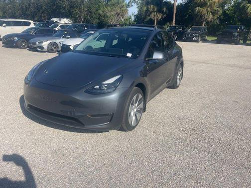 2023 Tesla Model Y Long Range Dual Motor All-Wheel Drive