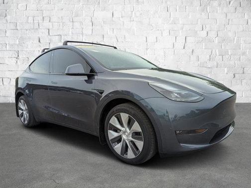 2023 Tesla Model Y Long Range Dual Motor All-Wheel Drive