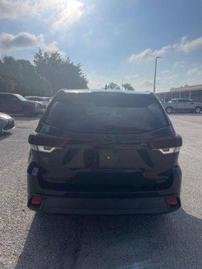 Midnight Black Metallic 2019 Toyota Highlander Limited Platinum