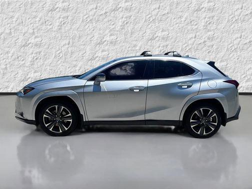 Iridium 2023 Lexus UX 250h Base