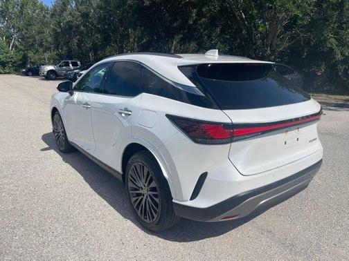 Eminent White Pearl 2023 Lexus RX 350 Luxury