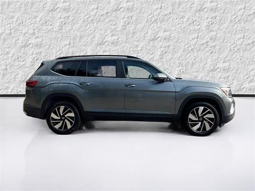 2024 Volkswagen Atlas 2.0T SE w/Technology 4MOTION