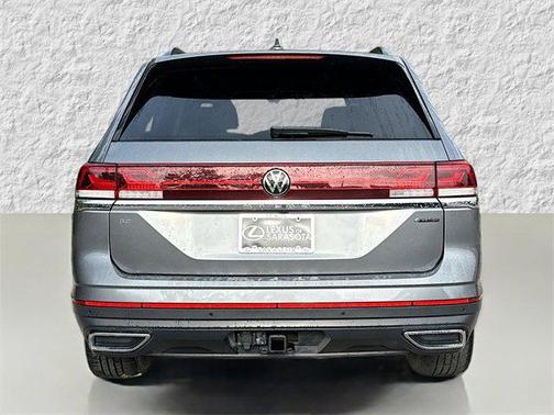 2024 Volkswagen Atlas 2.0T SE w/Technology 4MOTION