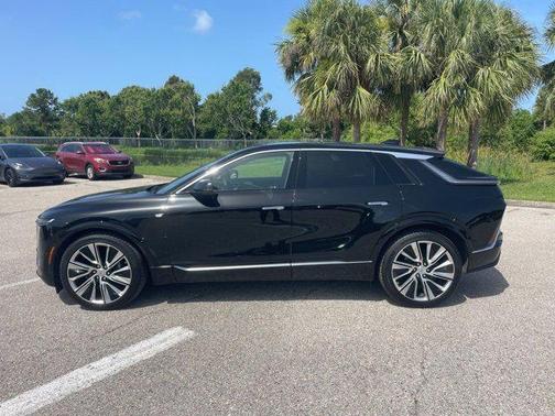 2024 Cadillac LYRIQ Luxury w/1SE