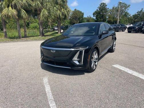 2024 Cadillac LYRIQ Luxury w/1SE