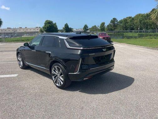 2024 Cadillac LYRIQ Luxury w/1SE