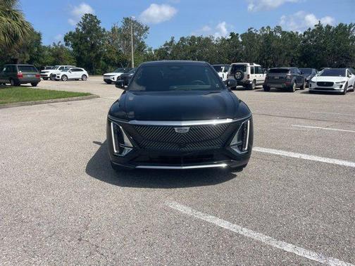 2024 Cadillac LYRIQ Luxury w/1SE