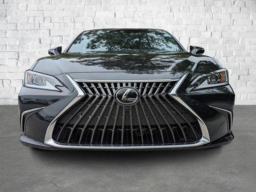 2024 Lexus ES 300h Luxury