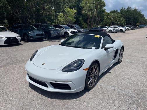 Carrara White Metallic 2017 Porsche 718 Boxster Base