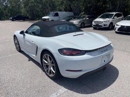 Carrara White Metallic 2017 Porsche 718 Boxster Base