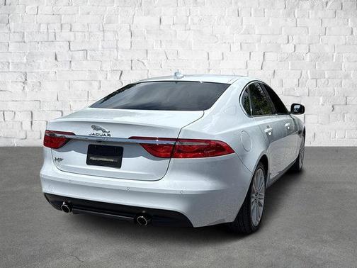 2020 Jaguar XF 25t Premium RWD Automatic