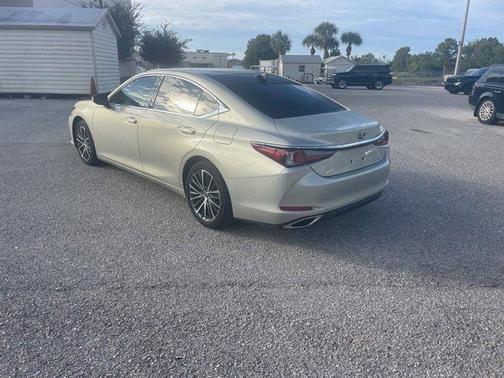 2022 Lexus ES 350 Base