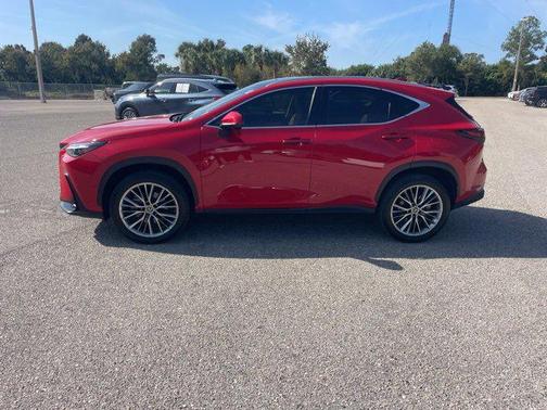 2022 Lexus NX 350h Luxury