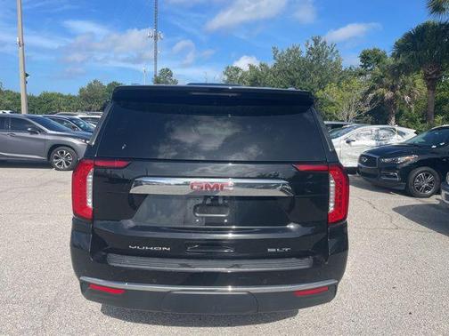 Onyx Black 2022 GMC Yukon XL SLT