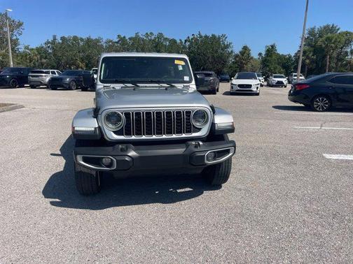 2024 Jeep Wrangler 4-Door Sahara 4x4