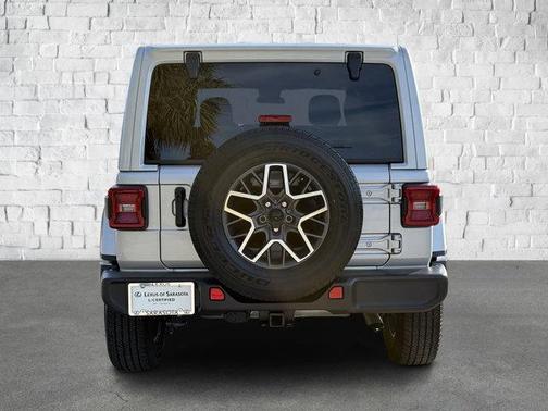 2024 Jeep Wrangler 4-Door Sahara 4x4