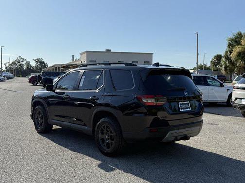 2025 Honda Pilot TrailSport