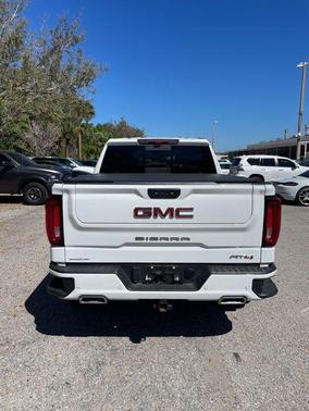 Summit White 2024 GMC Sierra 1500 AT4