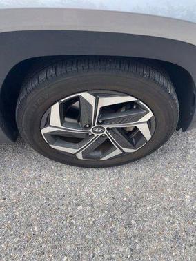 Shimmering Silver 2022 Hyundai TUCSON Limited