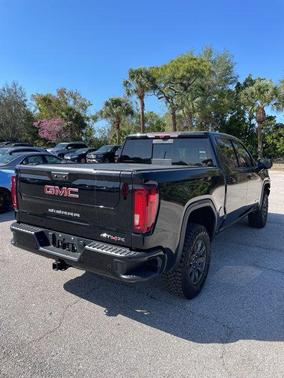 2024 GMC Sierra 1500 AT4X