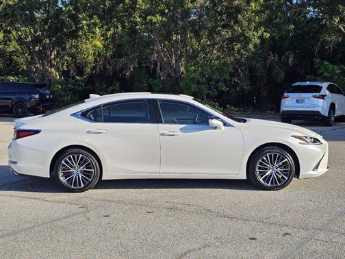 2024 Lexus ES 350 Base