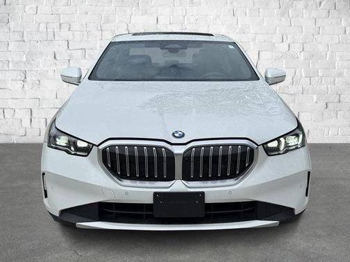 2024 BMW 530 i