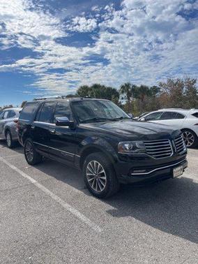 2016 Lincoln Navigator Select