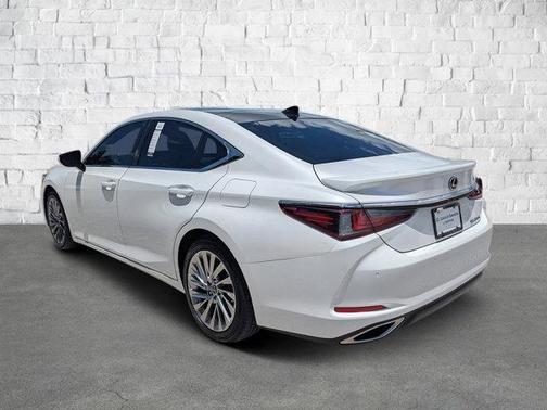 2022 Lexus ES 350 Ultra Luxury